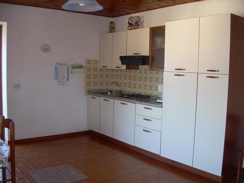 Casa Mary Apartment Brenzone sul Garda Room photo